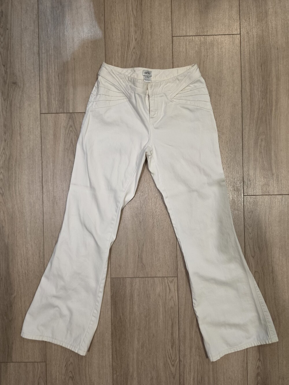 Cache Y2K White Bootcut Flare Jeans Size 2 Low Rise 2000s